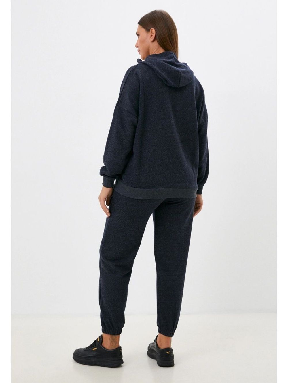 Костюм спортивный