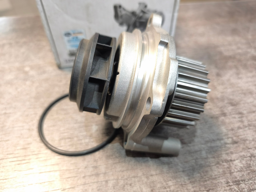 Водяная помпа VAG 1.6 BSE, 1.8 AQE, 2.0 BLY