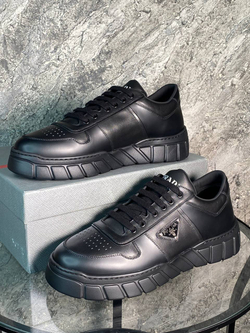 Кроссовки Prada