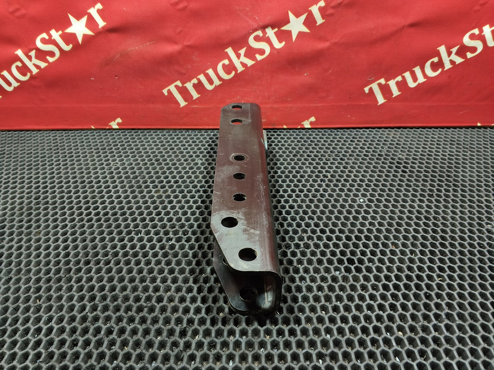 Кронштейн задней подвески кабины 2023г.