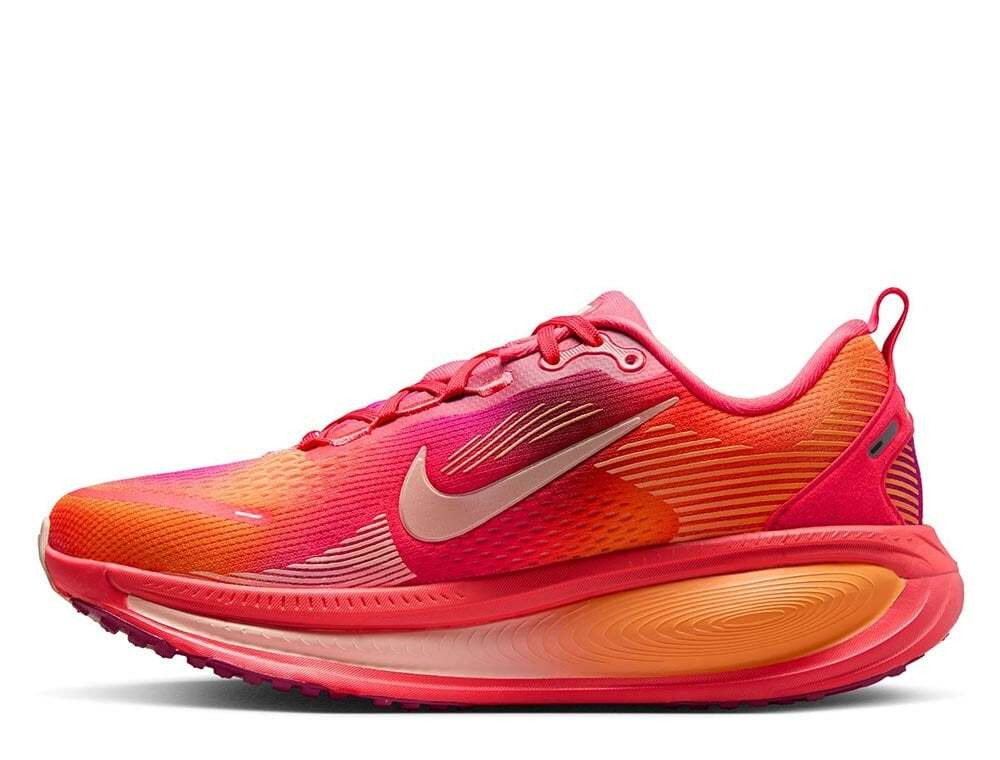 Кроссовки для бега женские Nike Vomero 18 SE W Розово-Оранжевые