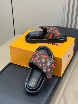 Louis Vuitton Pool Pillow Flat Comfort Mule (4 colors)