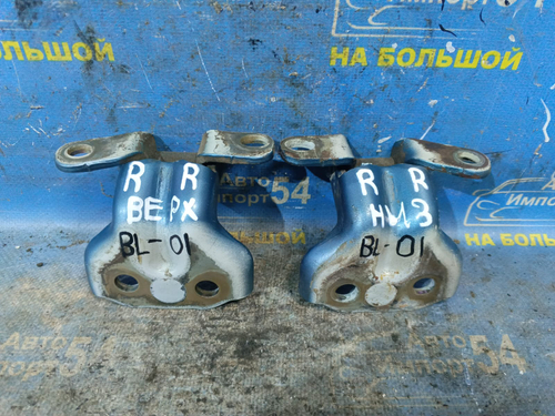 Петля двери задней правой Kia SORENTO 2002-2009