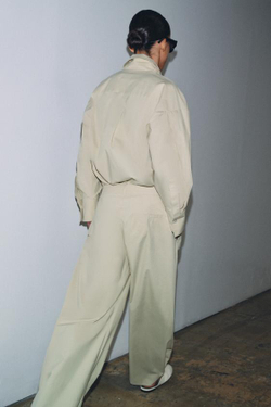 ZARA БРЮКИ С ЗАЩИПАМИ ZW LIMITED EDITION, СВЕТЛО-БЕЖЕВЫЙ