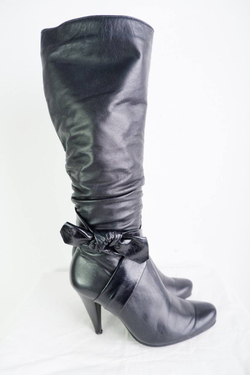 Сапоги Паяна на каблуке, 38 размер