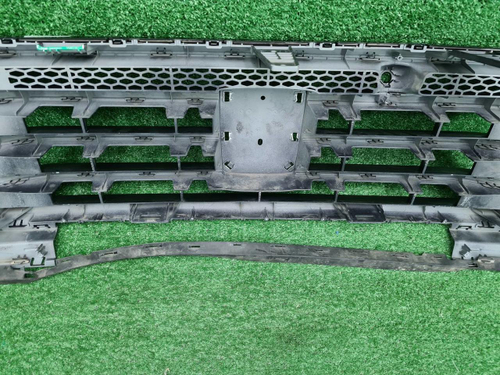 Решетка радиатора Tank 300 (2021-н.в.)
