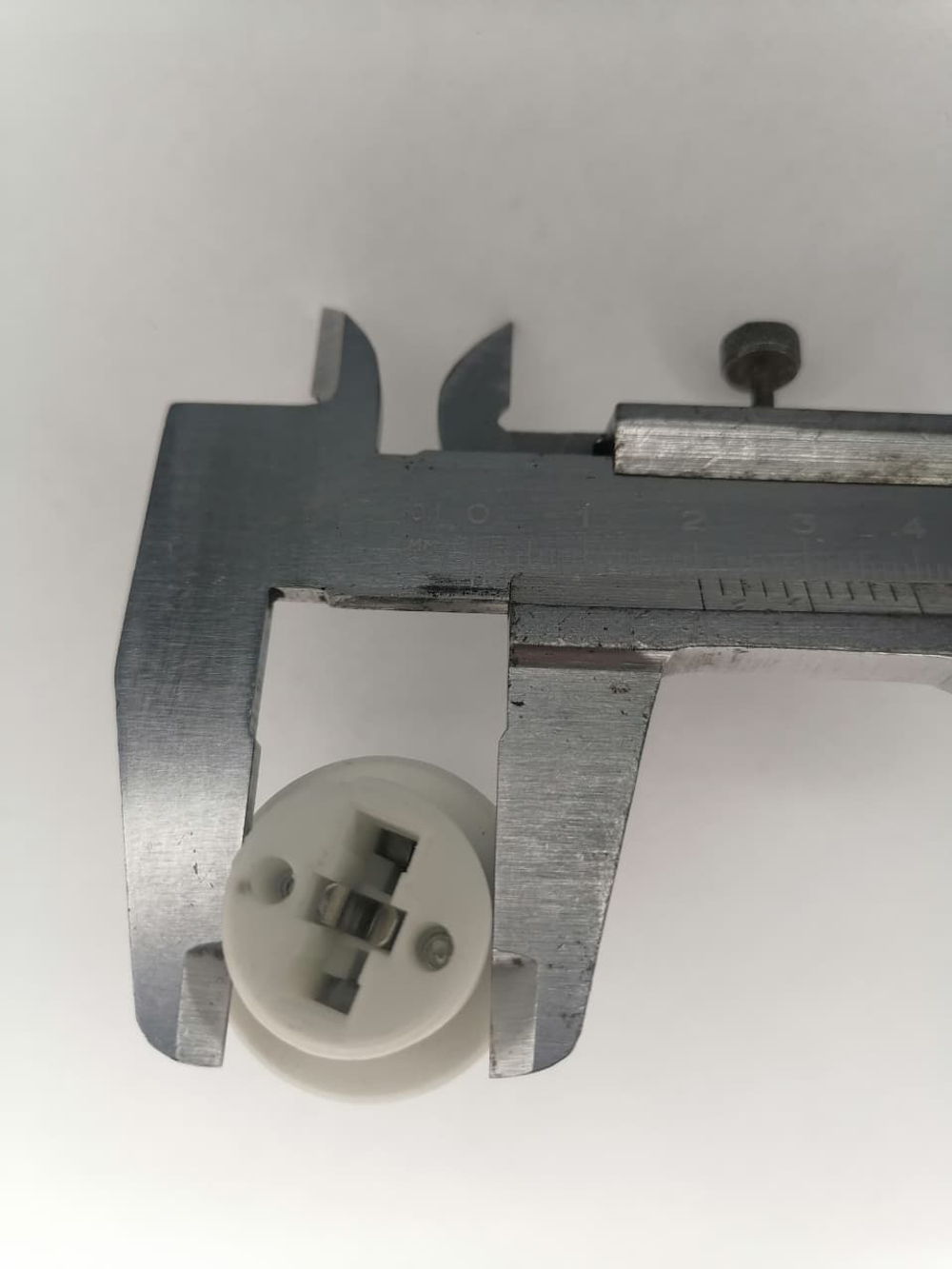 Патрон G13 2 штуки с ножками штырьки белый