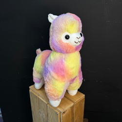 Лама плюшевая цветная