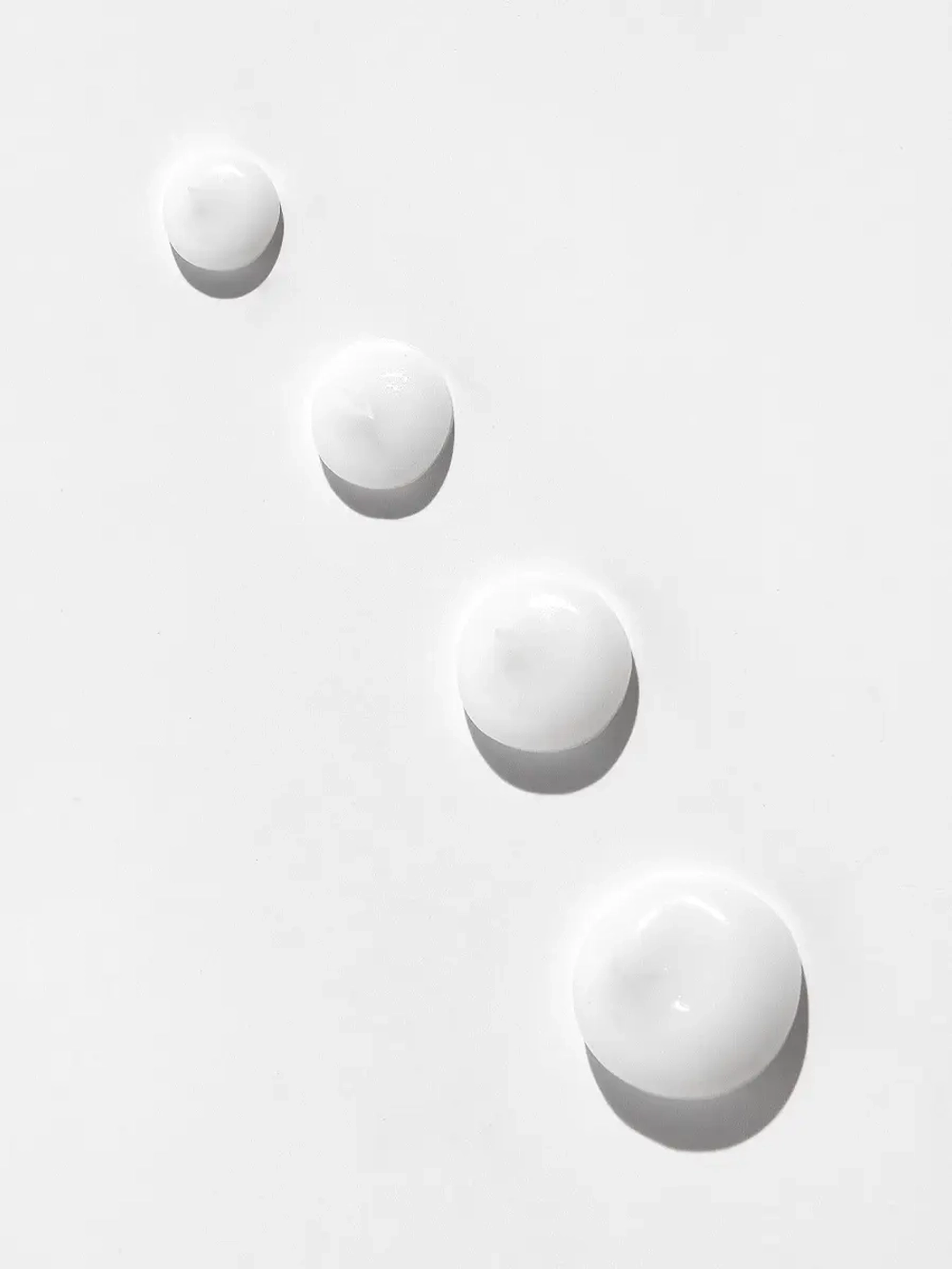 VT Cosmetics Локальный крем с микроиглами и экзосомами чеснока против воспалений Garlic AC Reedle Shot Spot Cream 15 мл