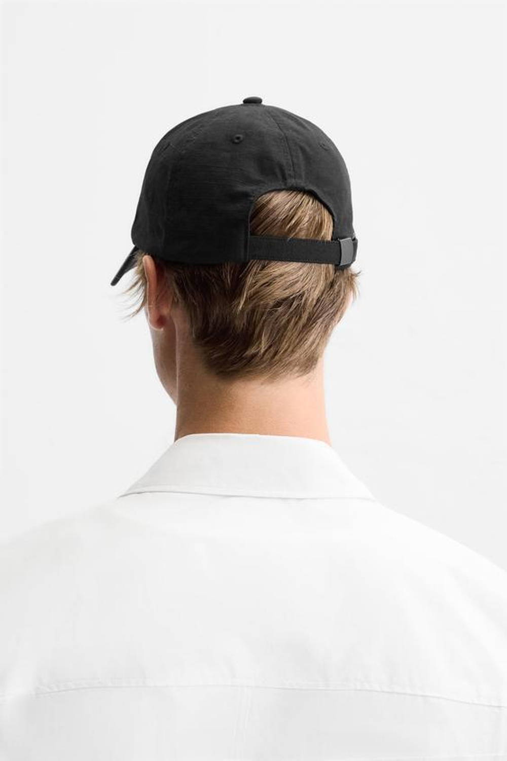 ZARA КЕПКА С ВЫШИТОЙ НАДПИСЬЮ, ЧЕРНЫЙ