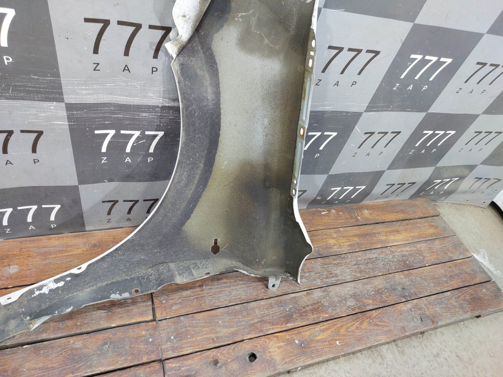 Крыло переднее правое LADA Granta 18-нв Б/У Оригинал 8450104272