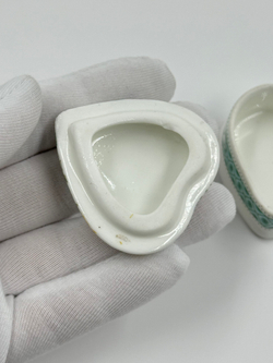 Миниатюрная шкатулка в виде сердца