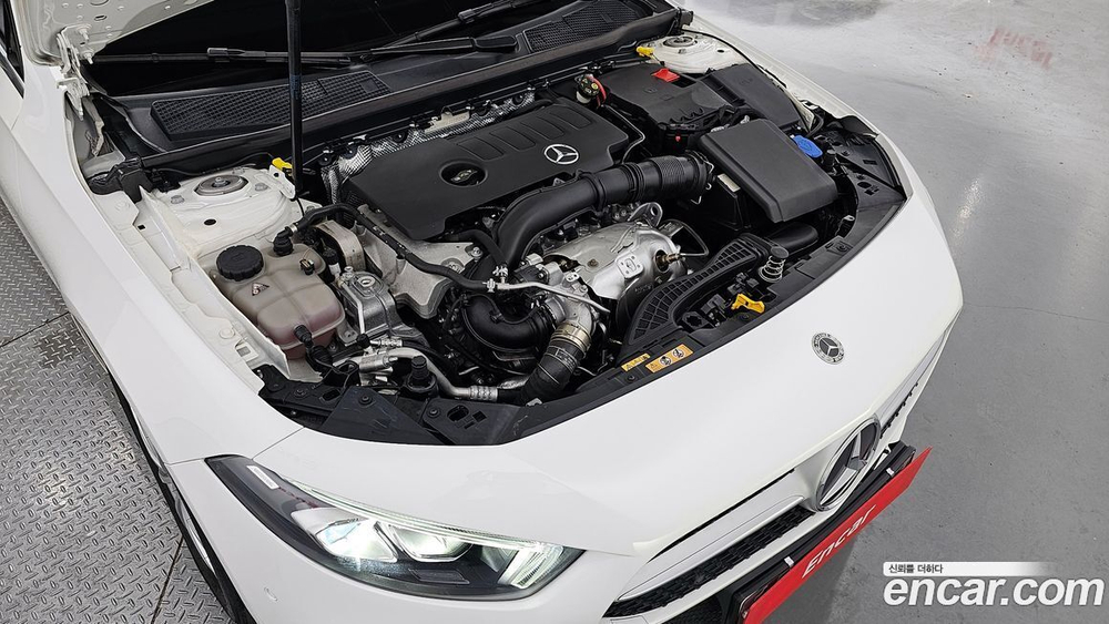 Mercedes-Benz A-Class W177 A220 Sedan (04.2020)