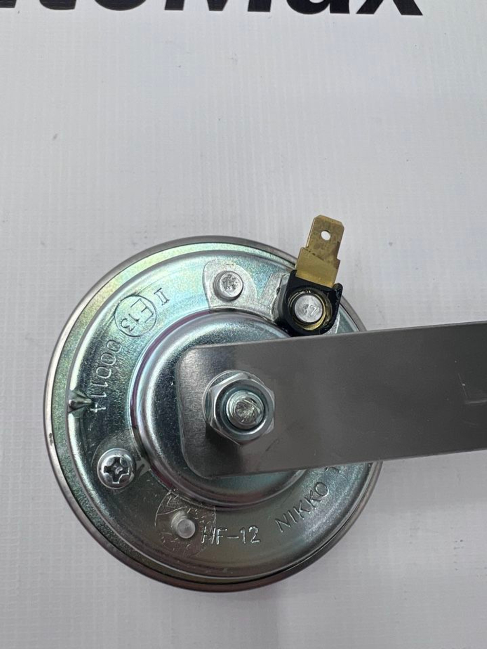 Звуковой сигнал (клаксон) Mitsubishi Pajero Sport. 8211A241. Оригинал.