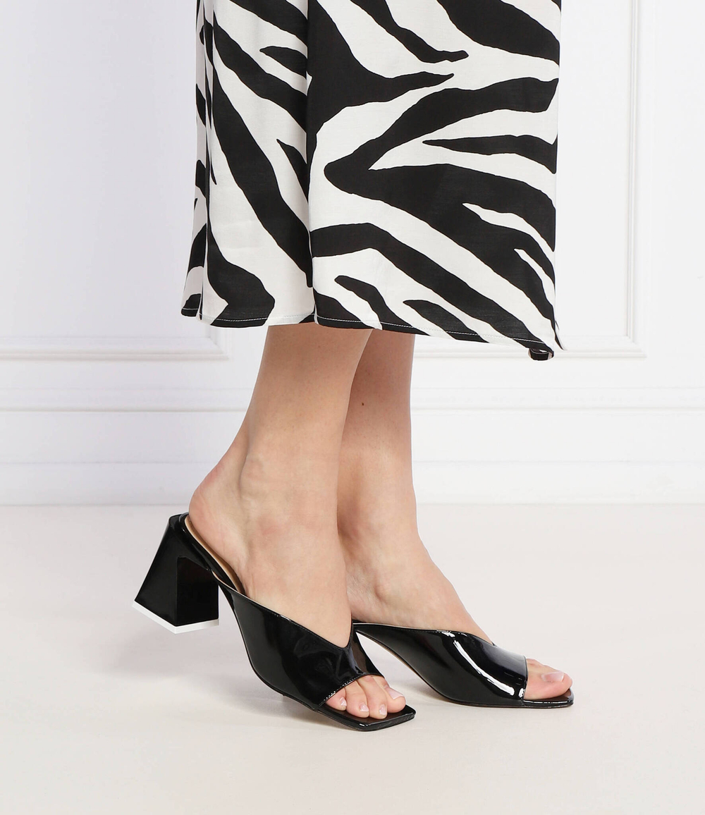 Кожаные шлепанцы Alohas - черный(S100167)