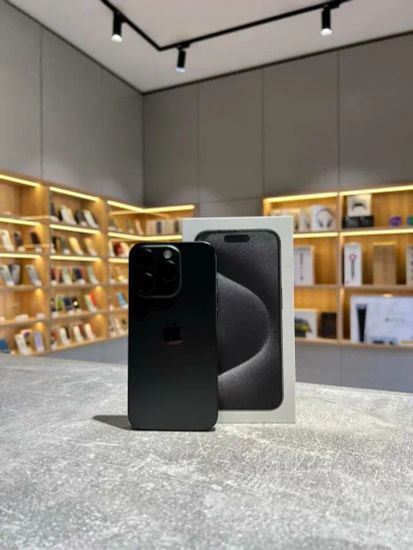 Apple iPhone 15 Pro 512Gb Б/У Черный
