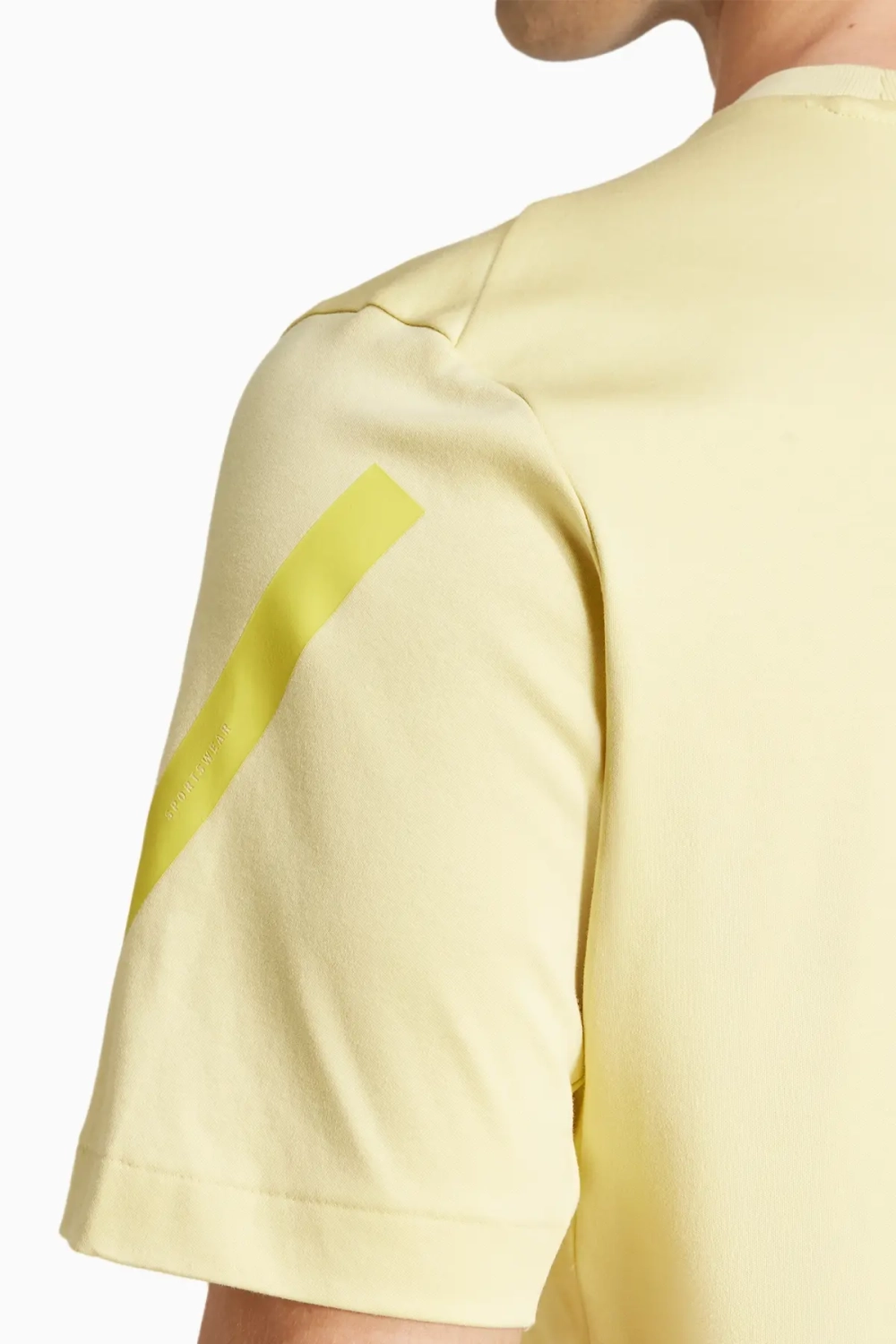 Футболка adidas Z.N.E. Tee - желтый