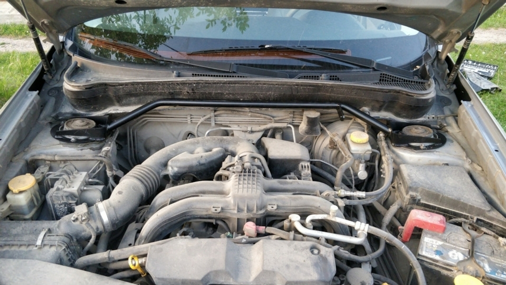 Распорка передних стоек (цельная) Subaru Forester 3 (SH) и Subaru Impreza (GH)