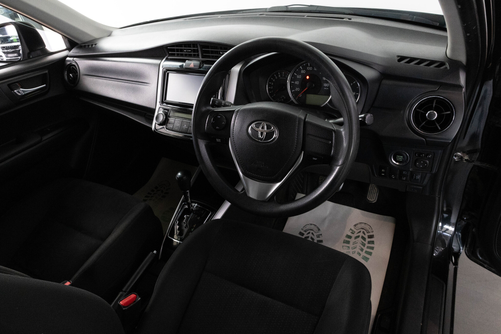 Toyota Corolla Fielder, 2017 год