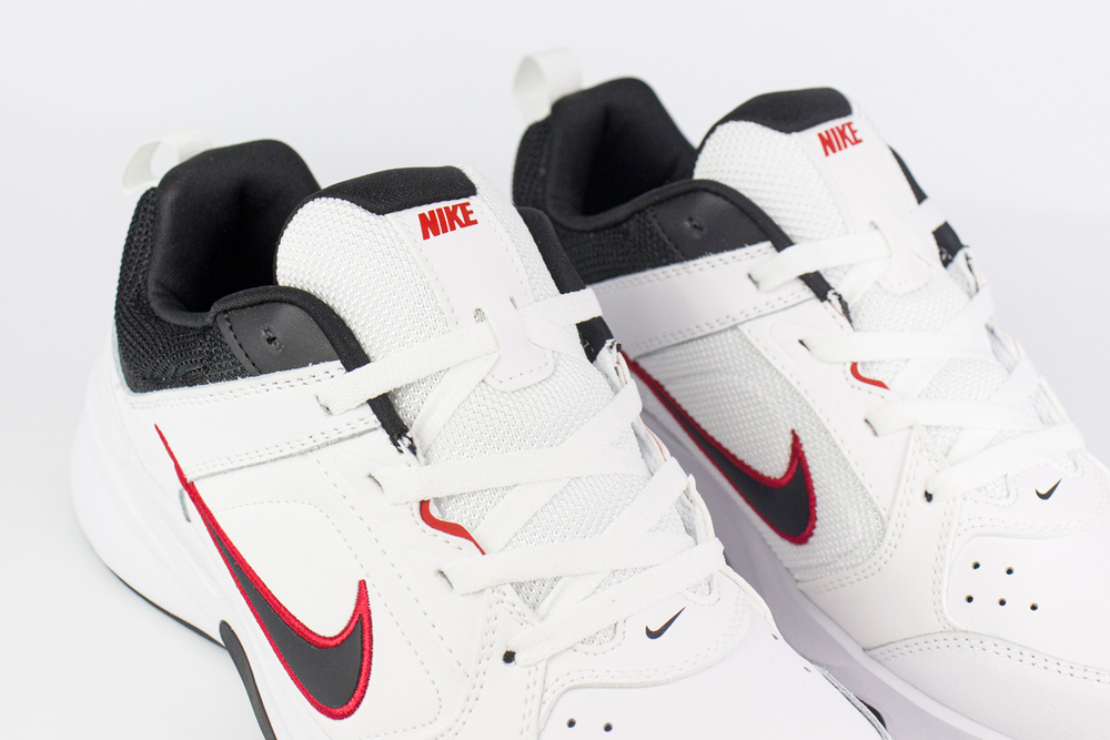 Кроссовки Nike Defy All Day White / Red / Black