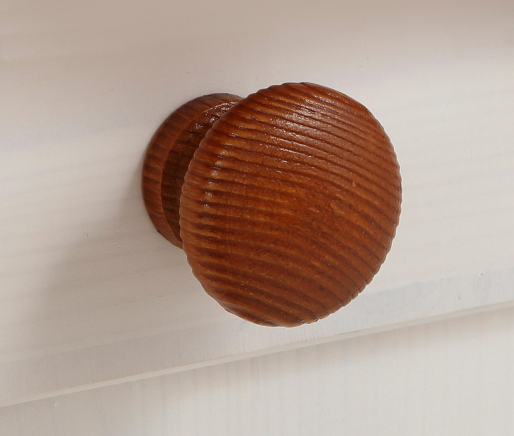 Шкаф распашной