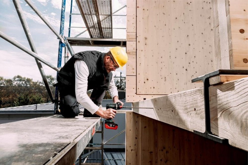 Аккумуляторная дрель-шуруповерт METABO BS 18 LTХ BL Quick i 2x5,5 Ач,X3 бесщеточная 602351770