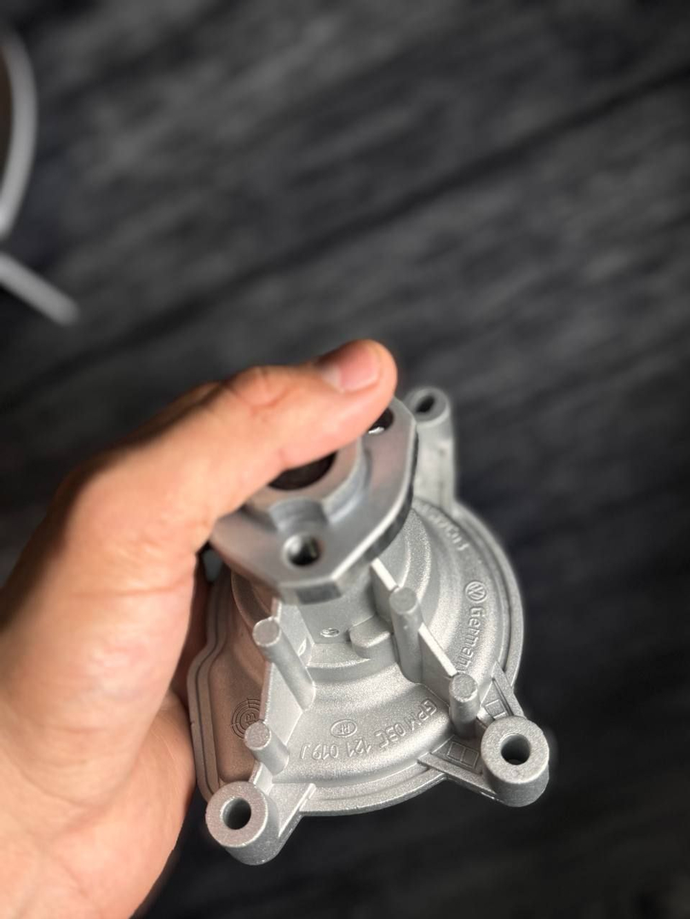 Насос охлаждающей жидкости VAG 03C121008H Audi, Skoda, Volkswagen 1.4TSI