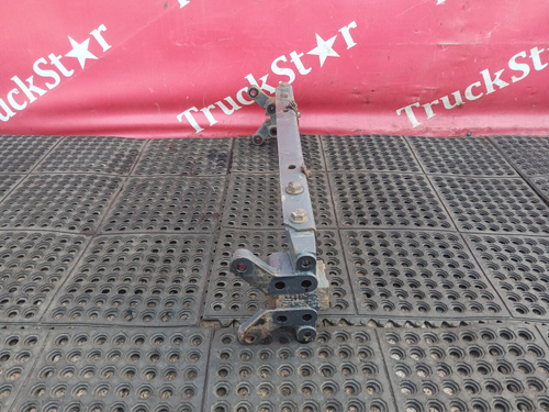 Кронштейн подножек обслуживания