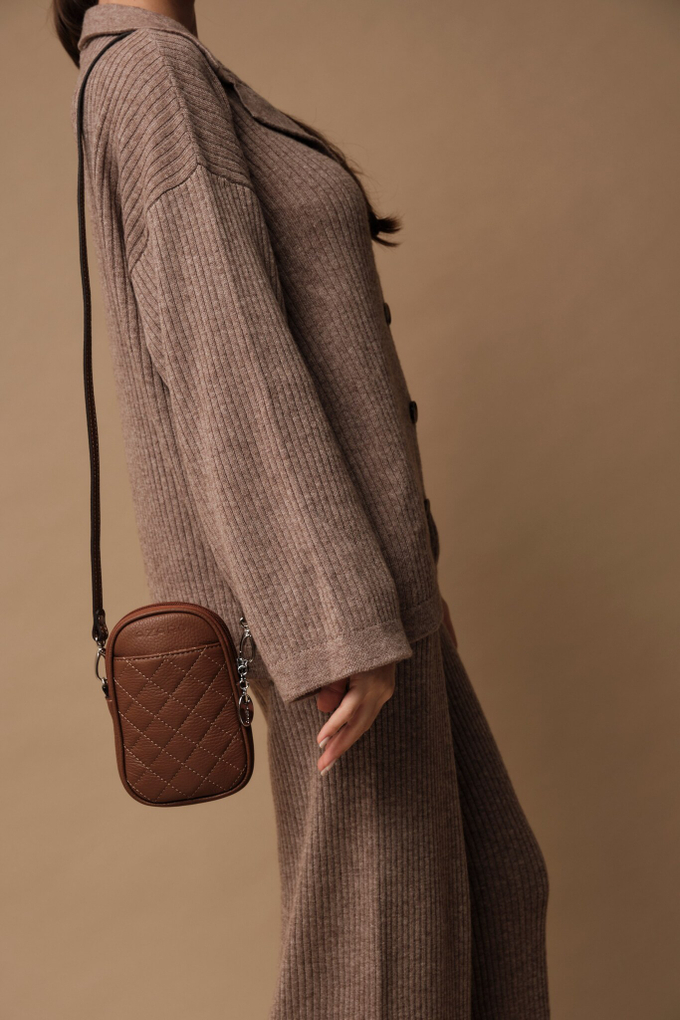 Сумка кожаная на плечо кросс-боди коричневая