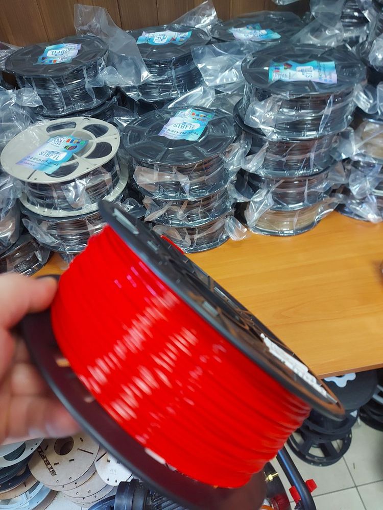 Красный PETG пластик SIBFIL для 3D-принтеров (1,75 мм)