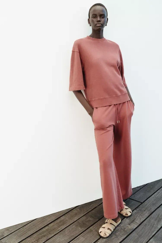 ZARA ТОЛСТОВКА ОВЕРСАЙЗ С ЭФФЕКТОМ ПОТЕРТОСТИ, ЦВЕТ БУРГУНДСКОГО ВИНА