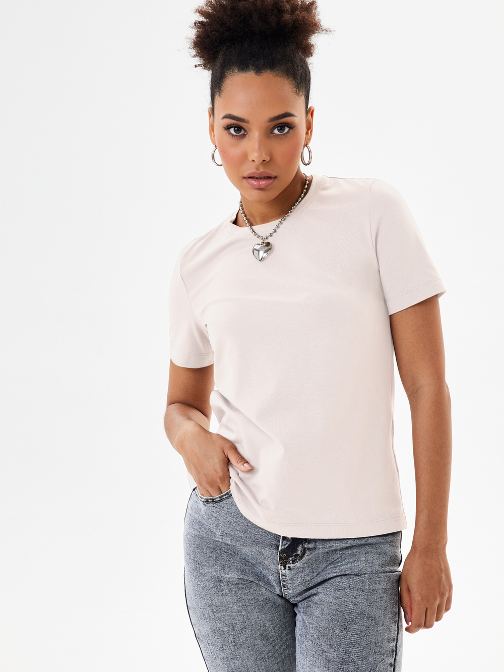 Базовая классическая футболка из хлопка