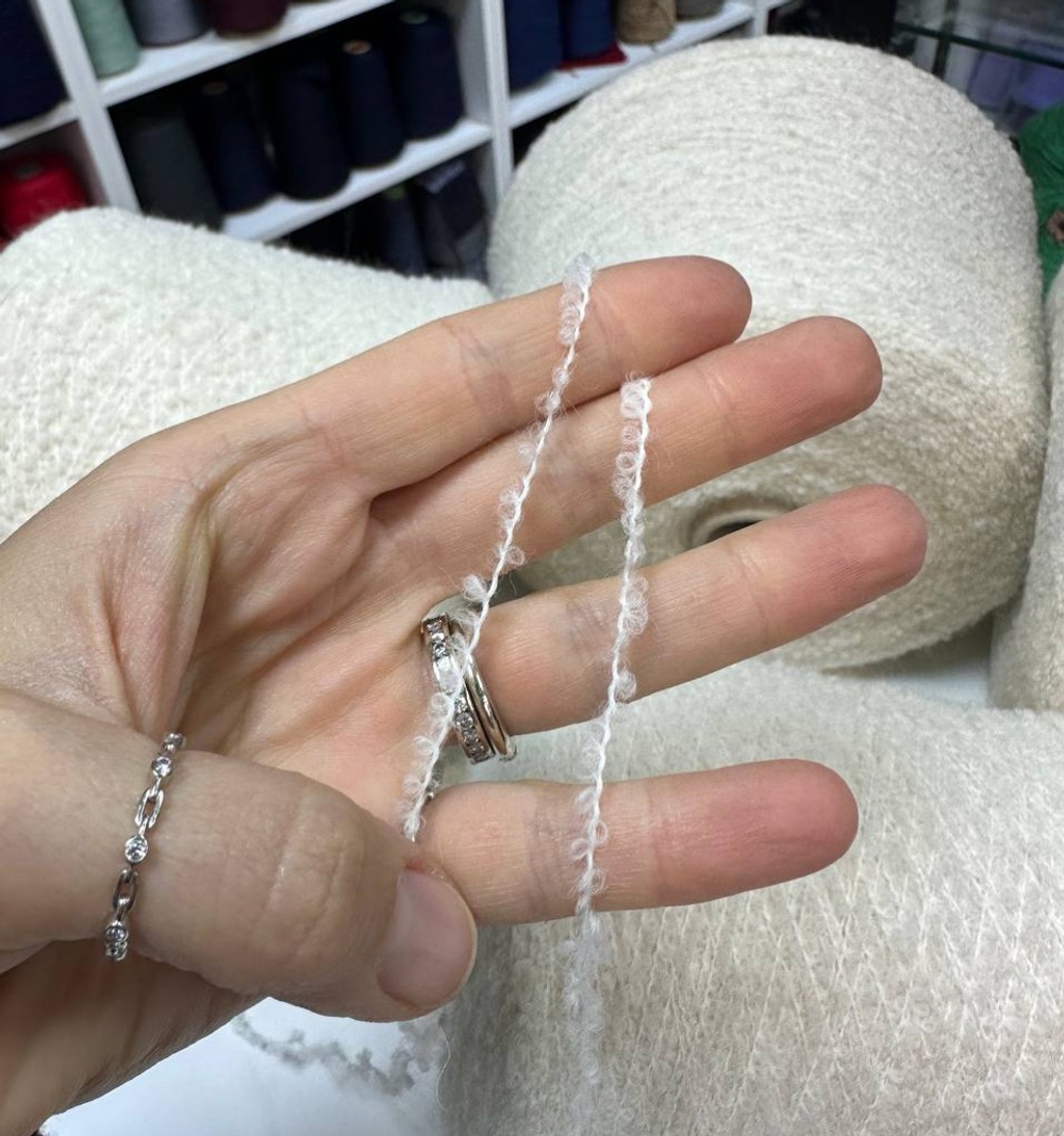 APACHE - Pecci Filati; 60% альпака, 25% меринос, 15% п/а; 450м/100гр; col. 102, цвет: молочный; S501