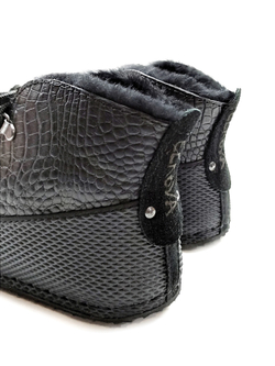 Ботинки "Black Croco"