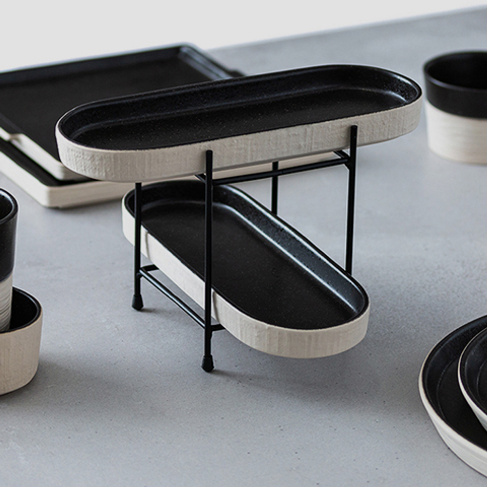 Тарелка 9х25см Costa Nova Notos черно-белая