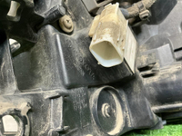 Фонарь левый внешний Toyota Land Cruiser 300 21-нв