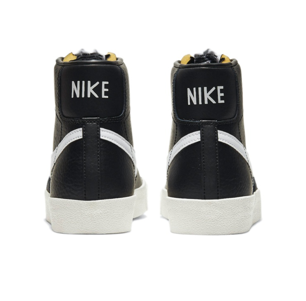 Кроссовки Nike Blazer Mid '77 Vintage 'Black' BQ6806-002
