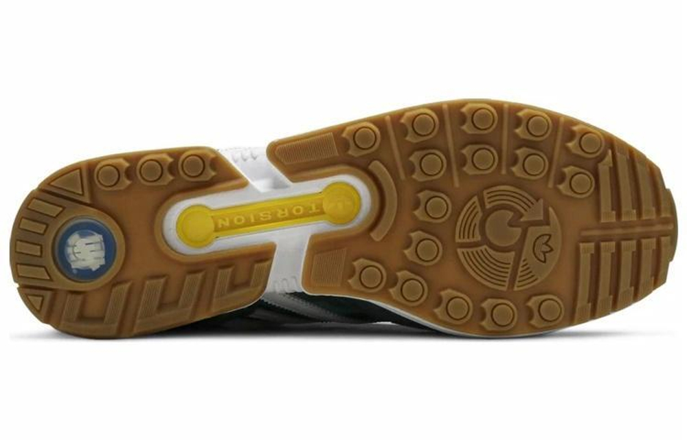 Кроссовки Undefeated X Bape X Adidas Originals Zx 8000