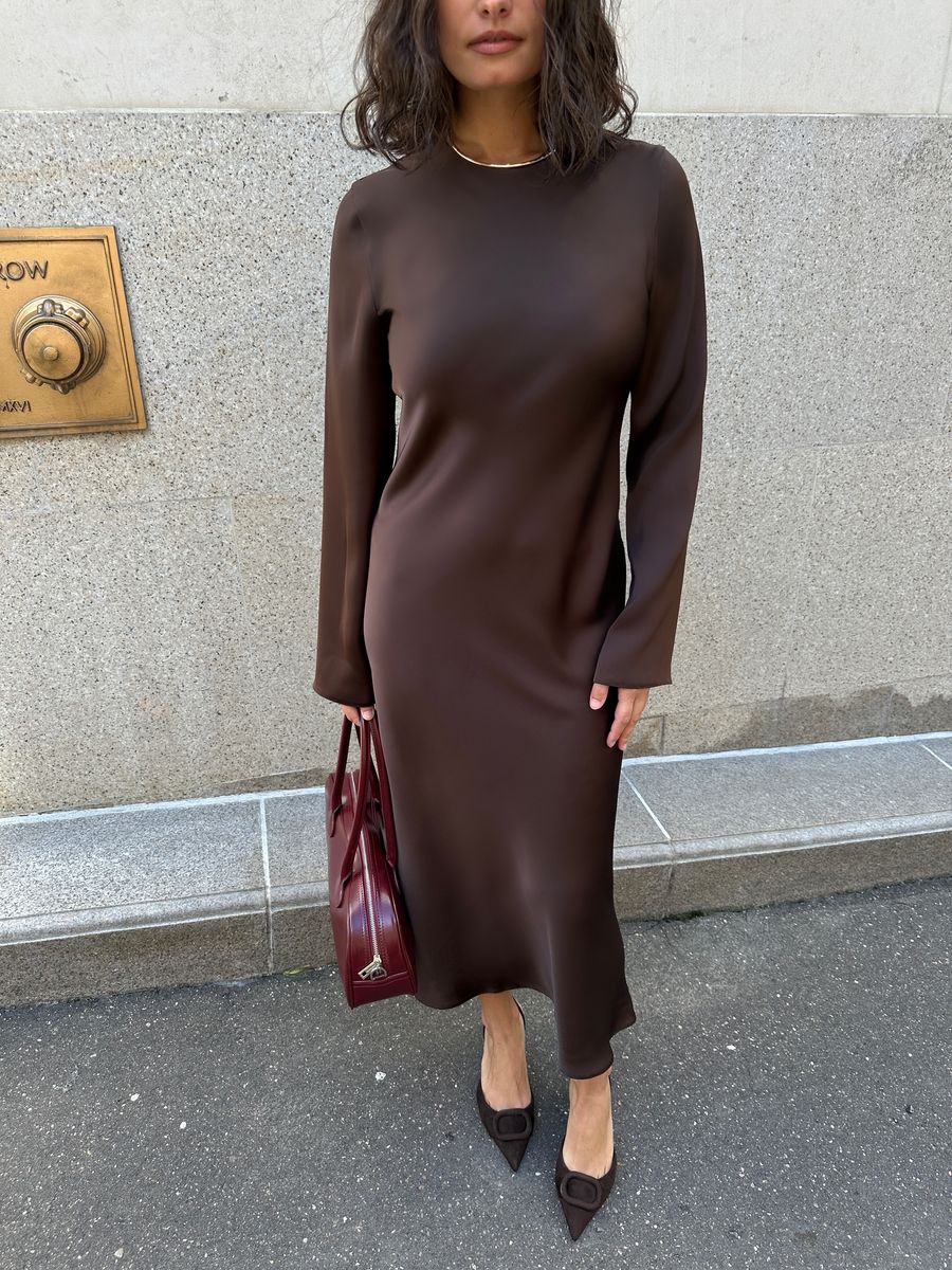 Платье из шелка косого кроя миди шоколадное