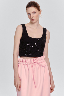 Топ из твида с бисером и пайетками