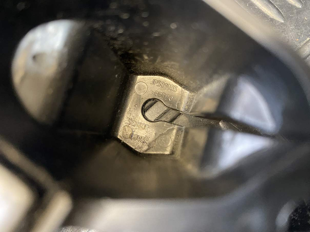 Пластик внутренний KTM 250 Duke 2020 JP581035