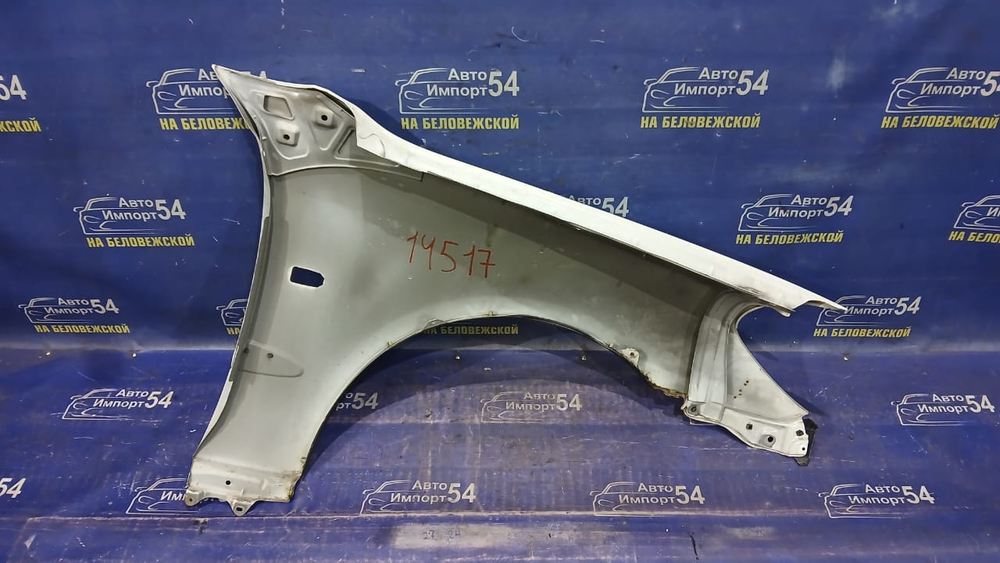 Крыло переднее левое TOYOTA BREVIS 2001-2007