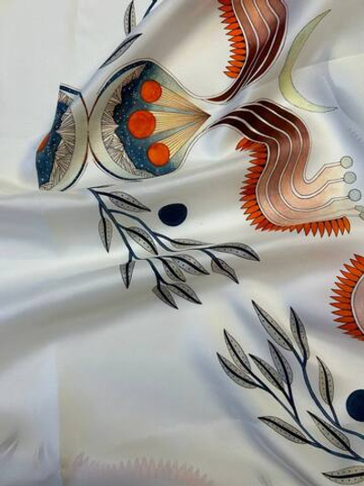 Шелк Chloé белый с разноцветным абстрактным принтом (КУПОНЫ)