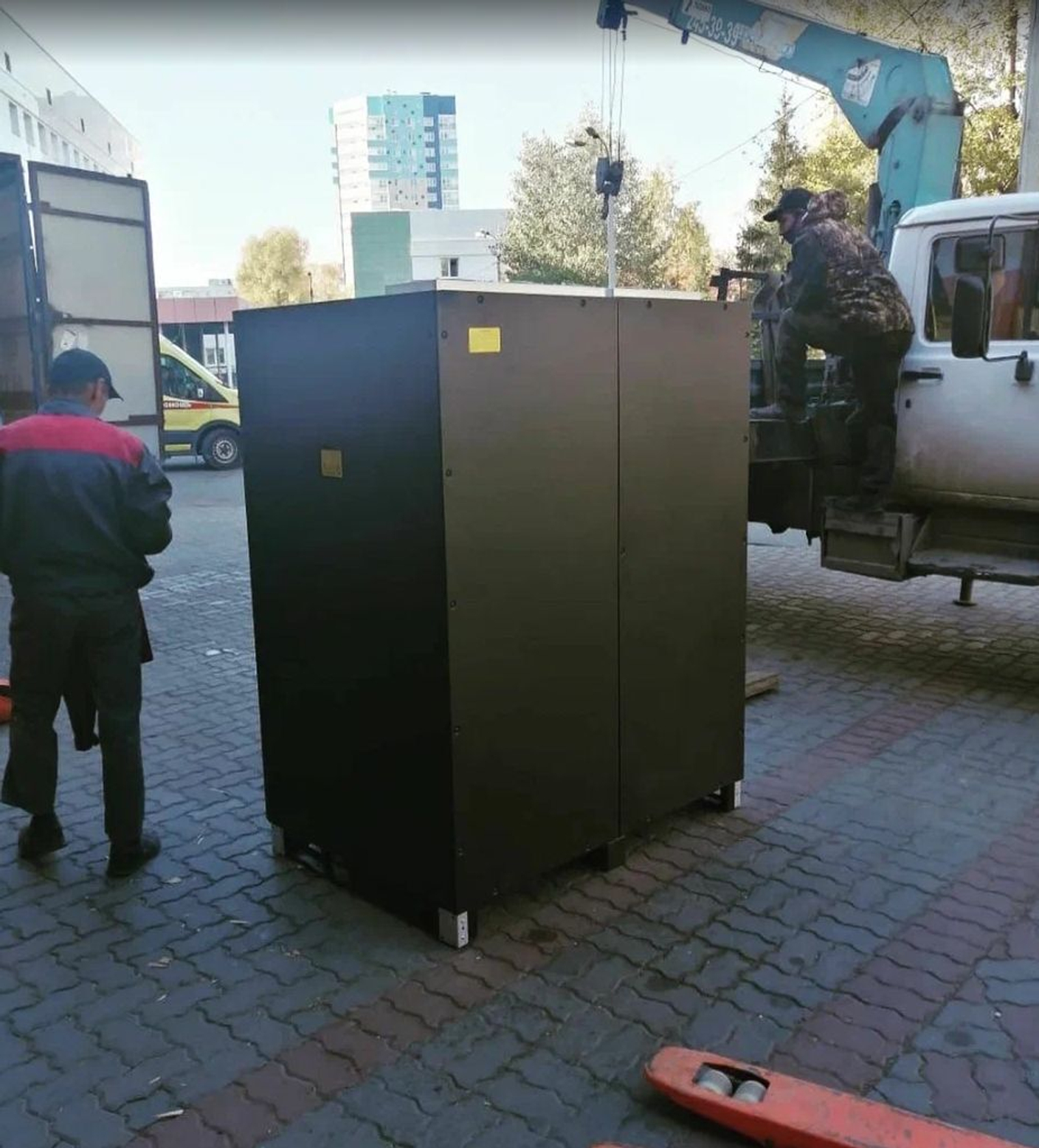 Поставка ИБП Kehua для ГКБ №7 (БСМП)