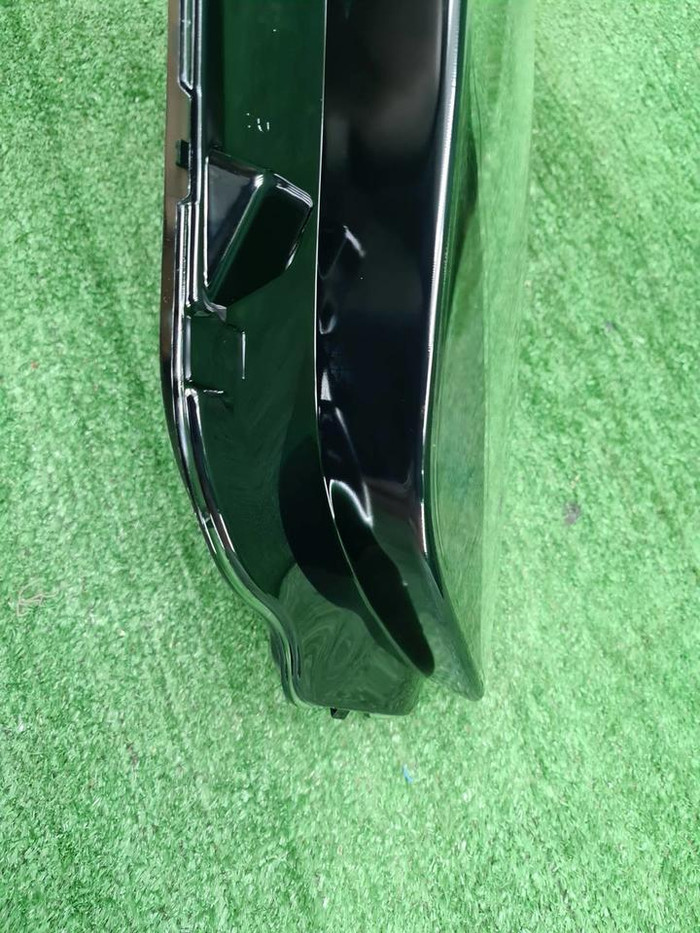 Стекло фары правое BMW X1 F48 (2019-2022)