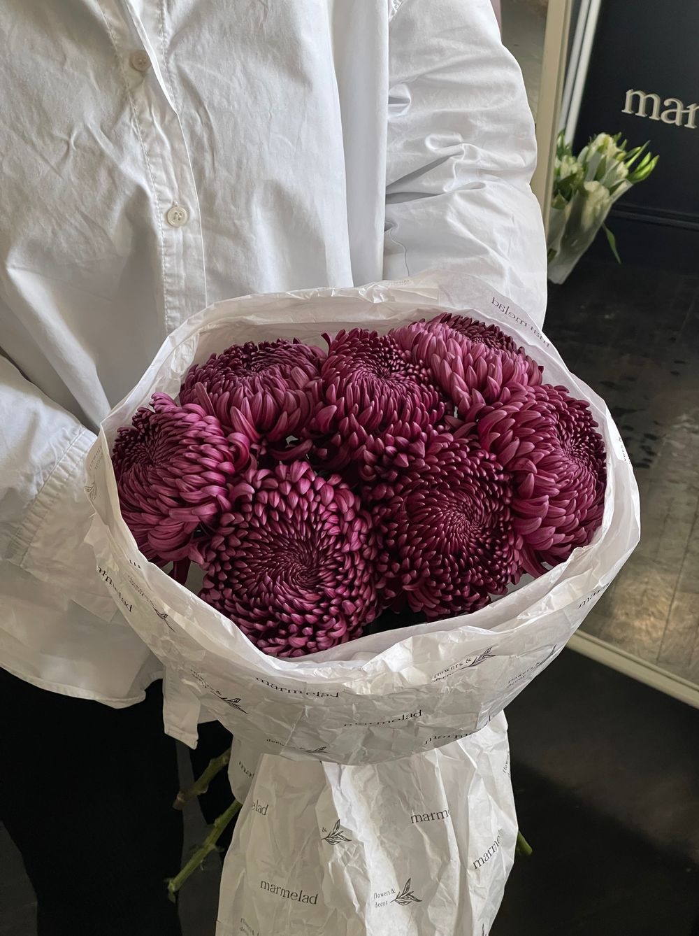 Моно из одноголовой хризантемы сливового оттенка 7шт