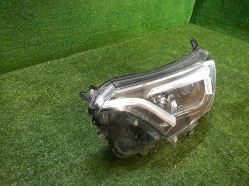 Фара левая Toyota Rav 4 CA40 (2015-2019) LED