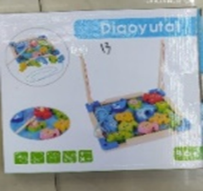 Развивающая игрушка деревянная Рыбалка, коробка C-41937