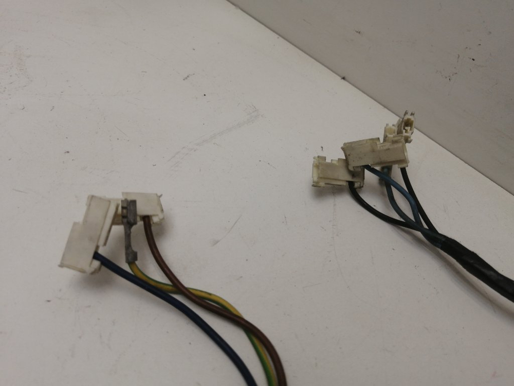 EWS105215A кт95 Комплект проводов для стиральной машины Electrolux EWS105215A б/у