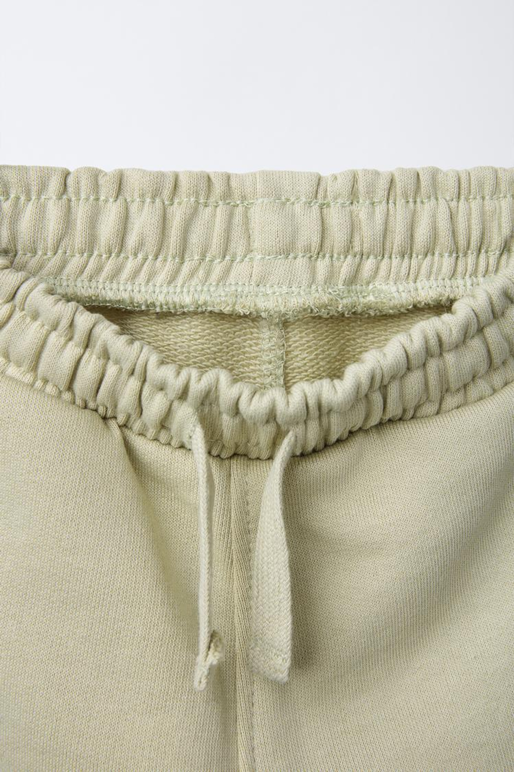 ZARA КОМПЛЕКТ ИЗ ТОЛСТОВКИ С ВОРОТНИКОМ ПОЛО И БРЮК-ДЖОГГЕРОВ, СВЕТЛО-ЗЕЛЕНЫЙ